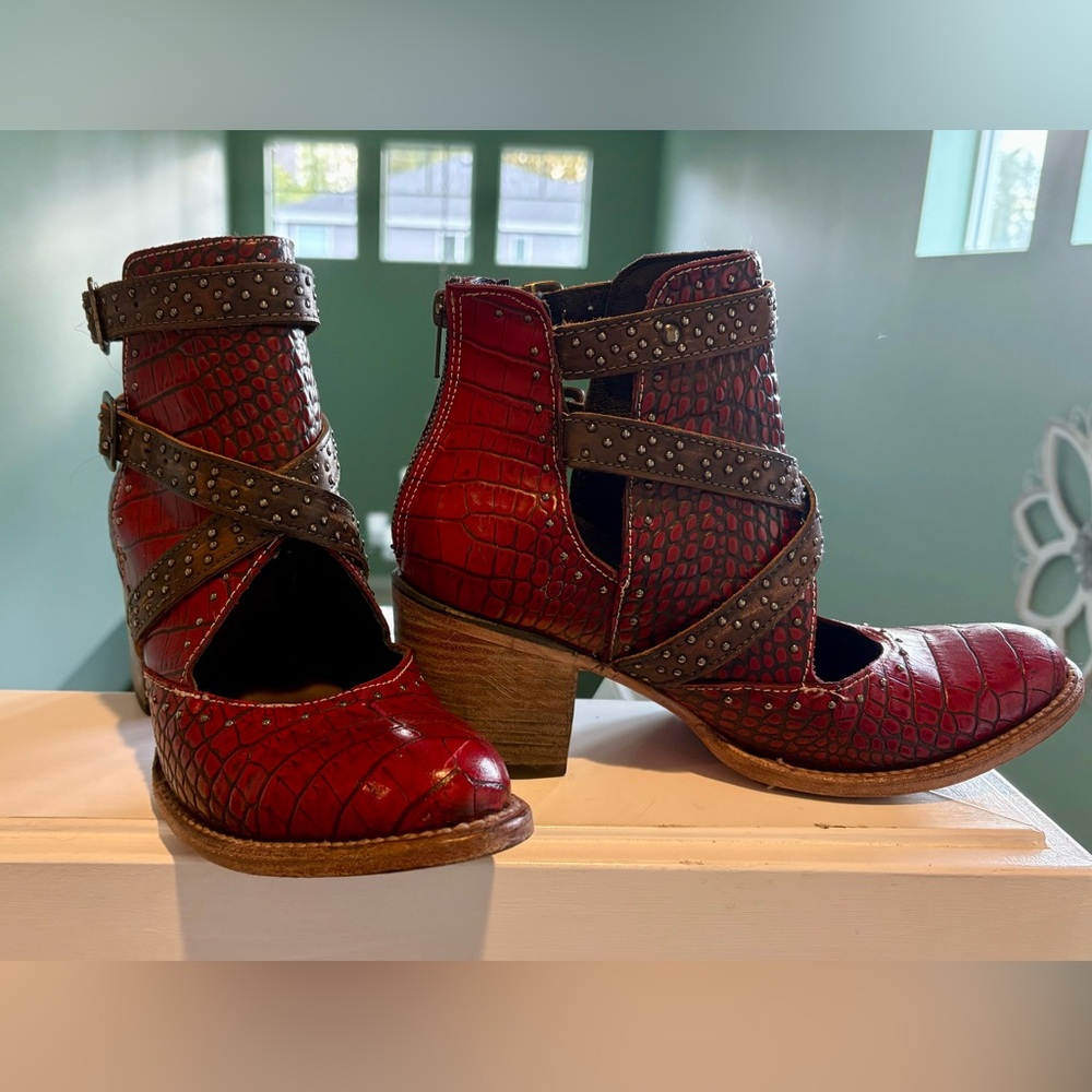 Freebird Sapphire Red Croc Leather Ankle Boots